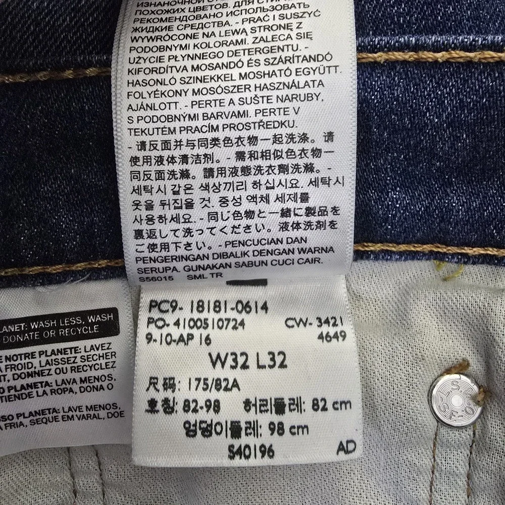 Levis 541 Jeans Mens 32x30 Athletic Fit Tapered Leg Medium Blue Wash Denim
